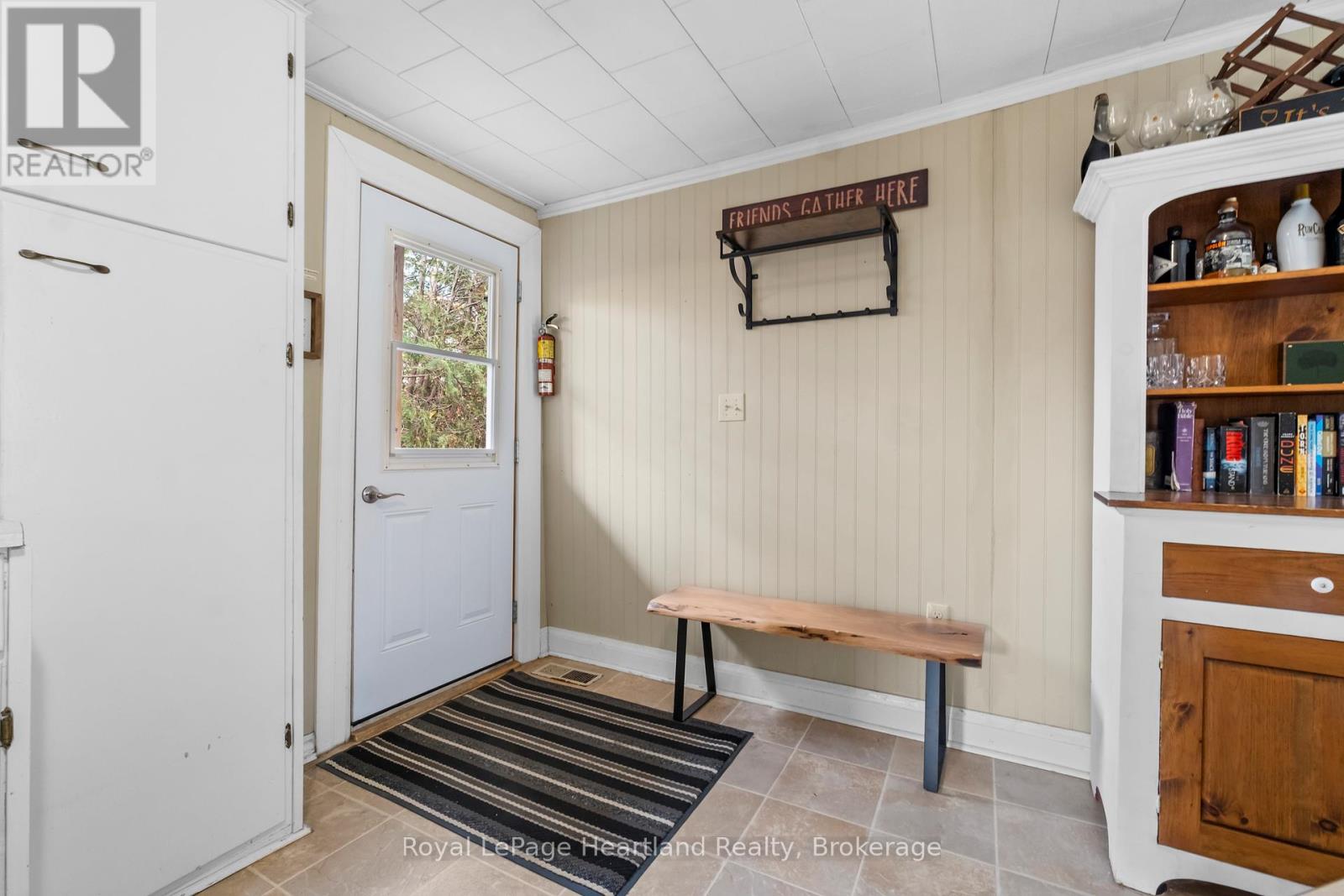 385 Mill Street, North Huron, Ontario N0M 1H0 - Photo 11 - X12513772