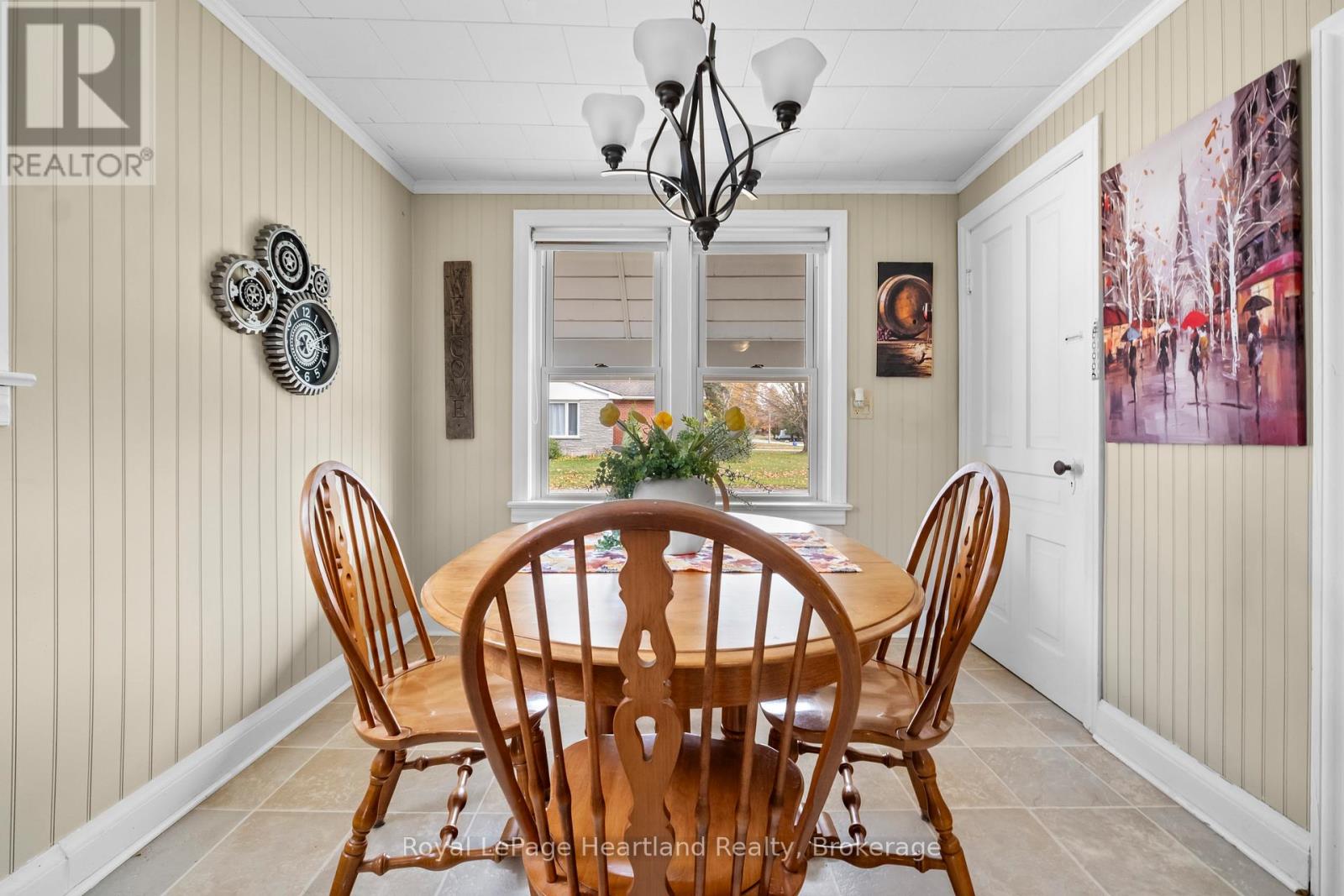 385 Mill Street, North Huron, Ontario N0M 1H0 - Photo 13 - X12513772