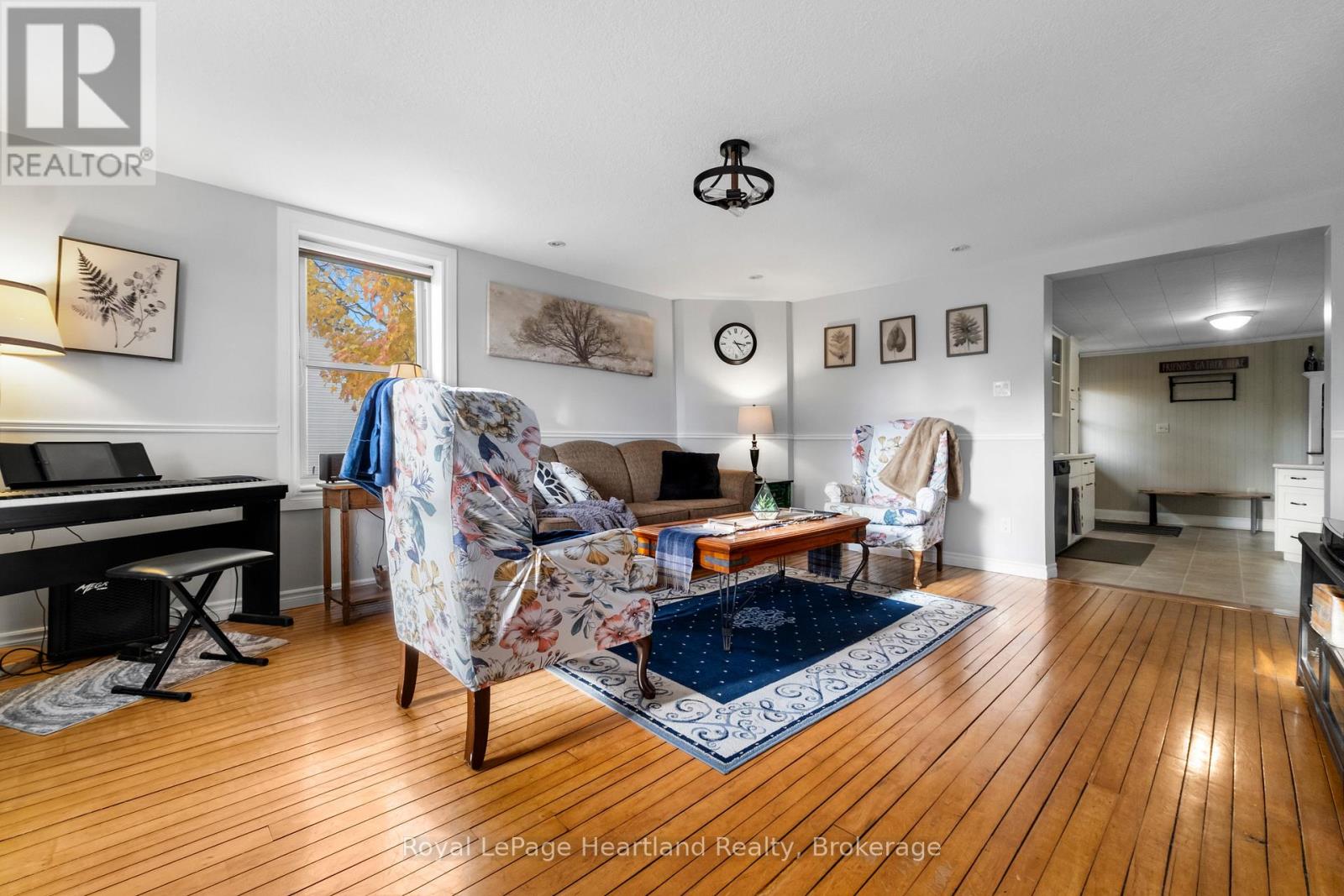 385 Mill Street, North Huron, Ontario N0M 1H0 - Photo 21 - X12513772