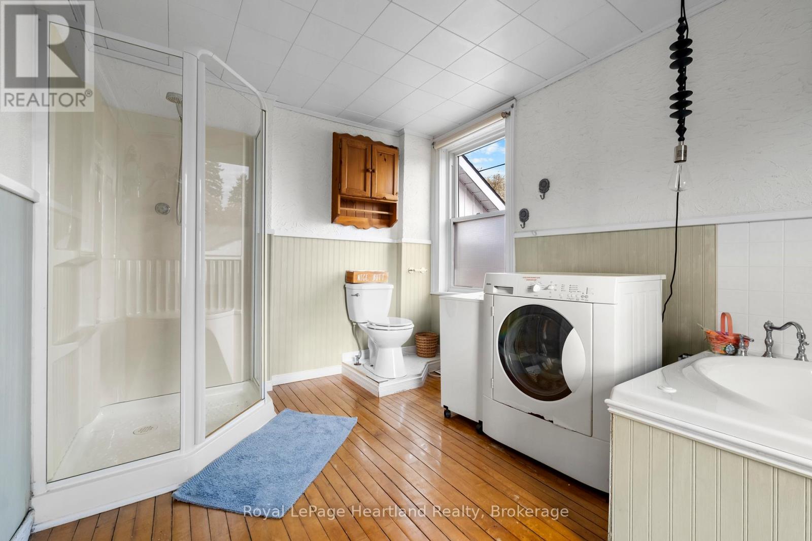 385 Mill Street, North Huron, Ontario N0M 1H0 - Photo 24 - X12513772