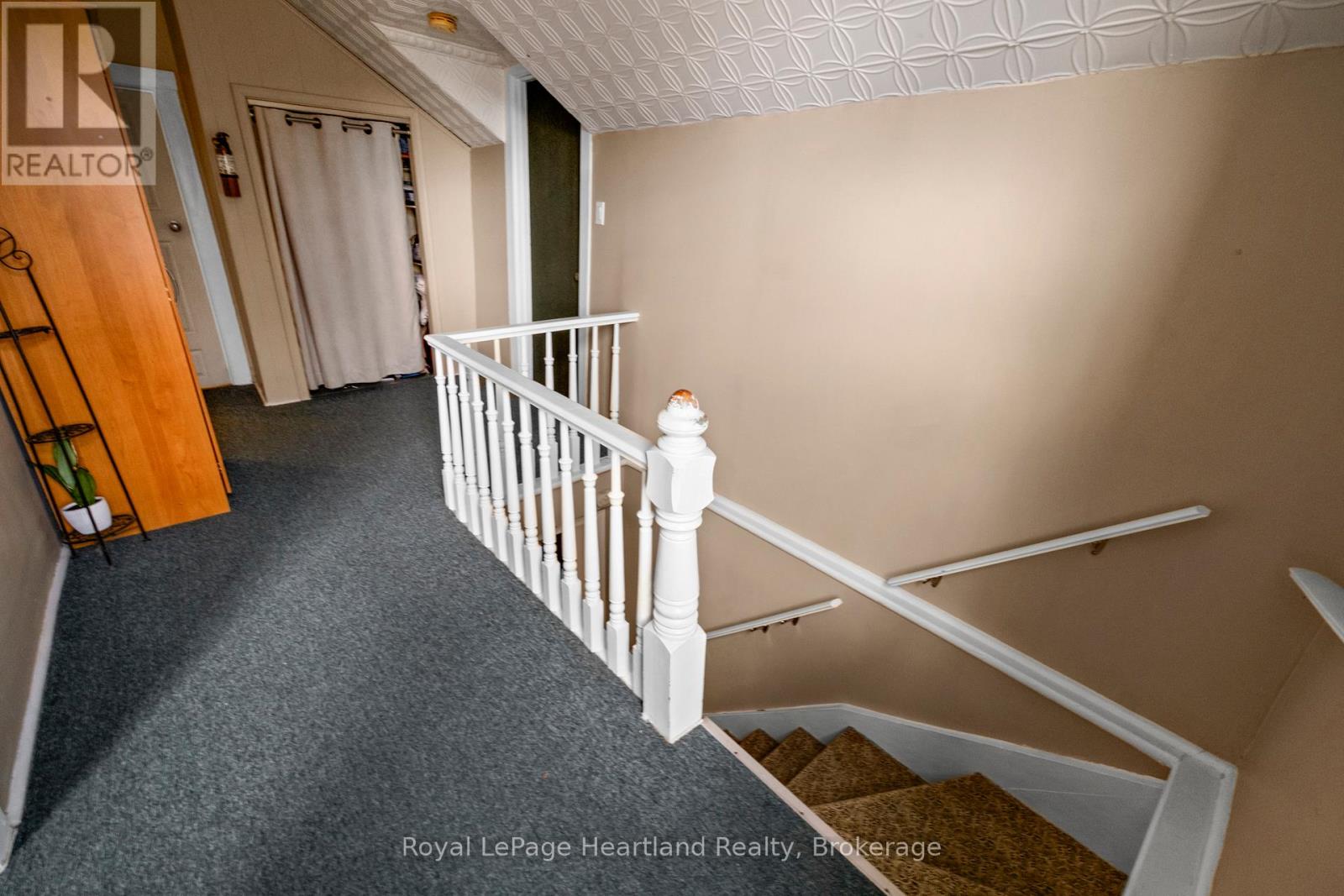 385 Mill Street, North Huron, Ontario N0M 1H0 - Photo 26 - X12513772