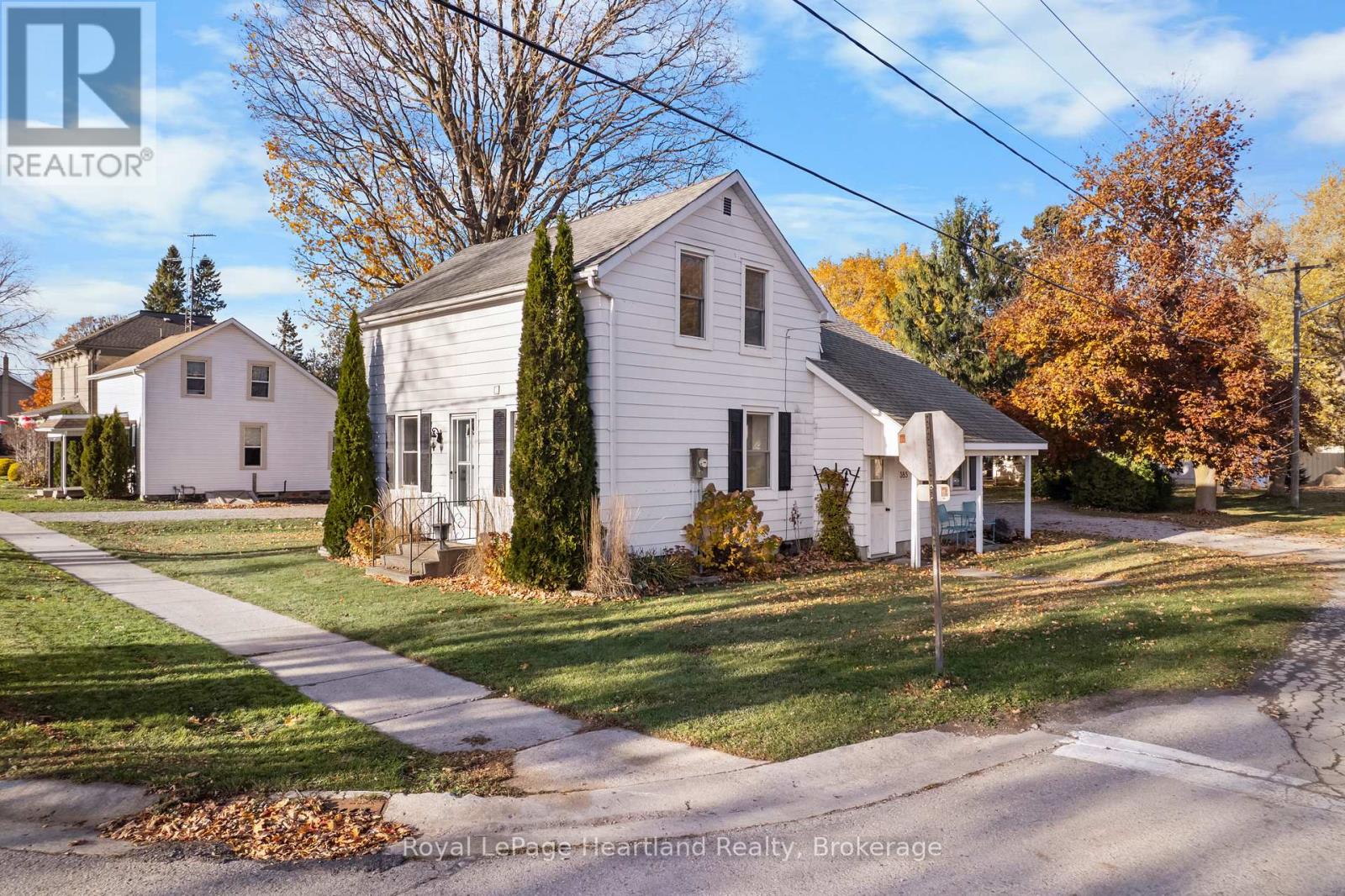 385 Mill Street, North Huron, Ontario N0M 1H0 - Photo 3 - X12513772