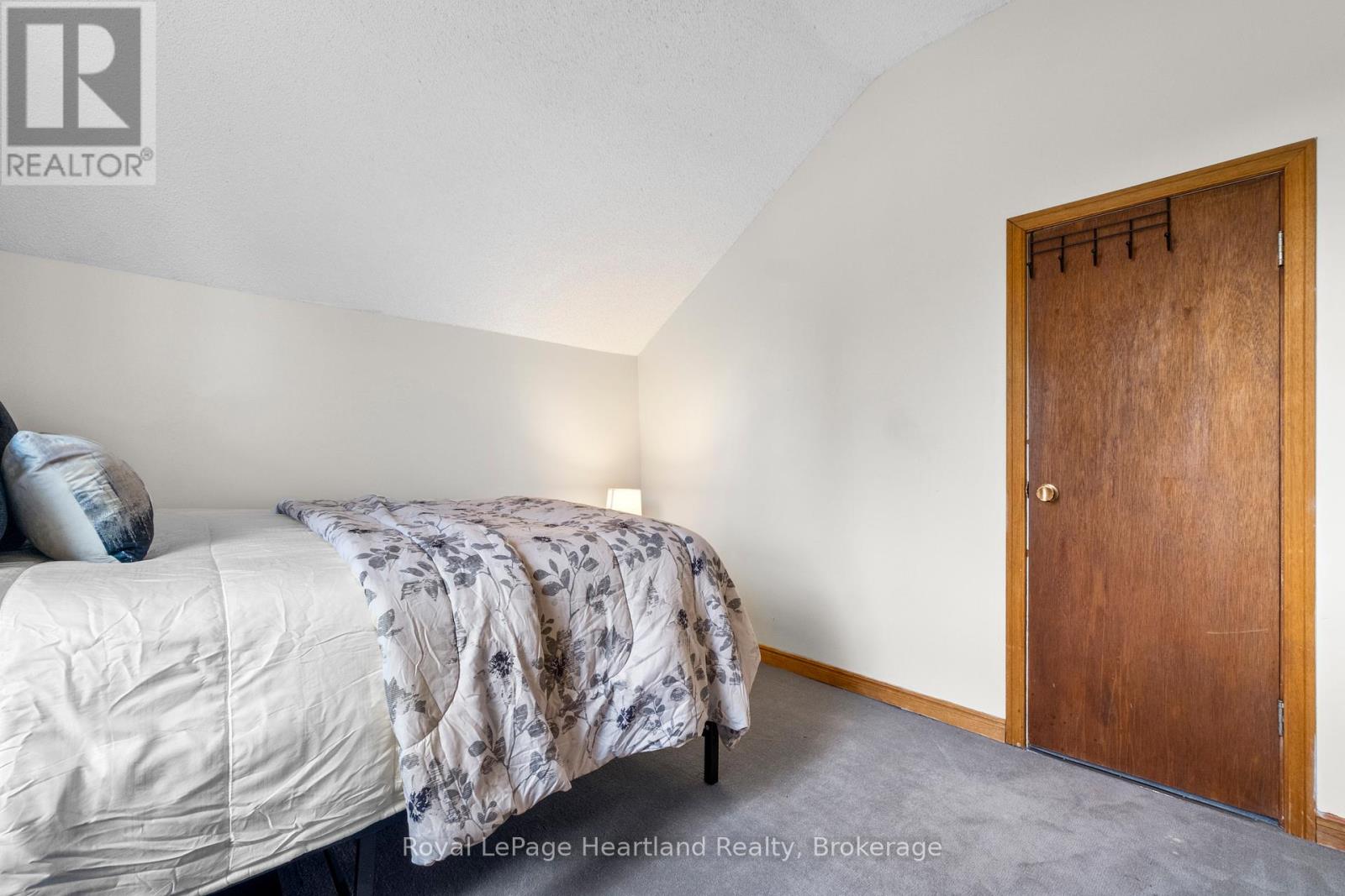 385 Mill Street, North Huron, Ontario N0M 1H0 - Photo 31 - X12513772