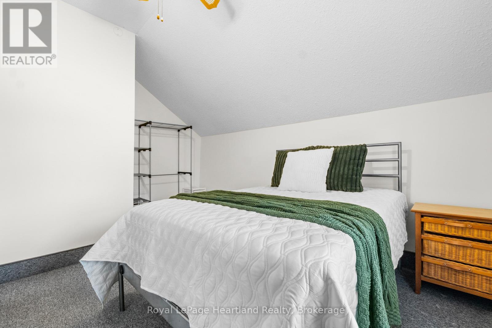 385 Mill Street, North Huron, Ontario N0M 1H0 - Photo 33 - X12513772