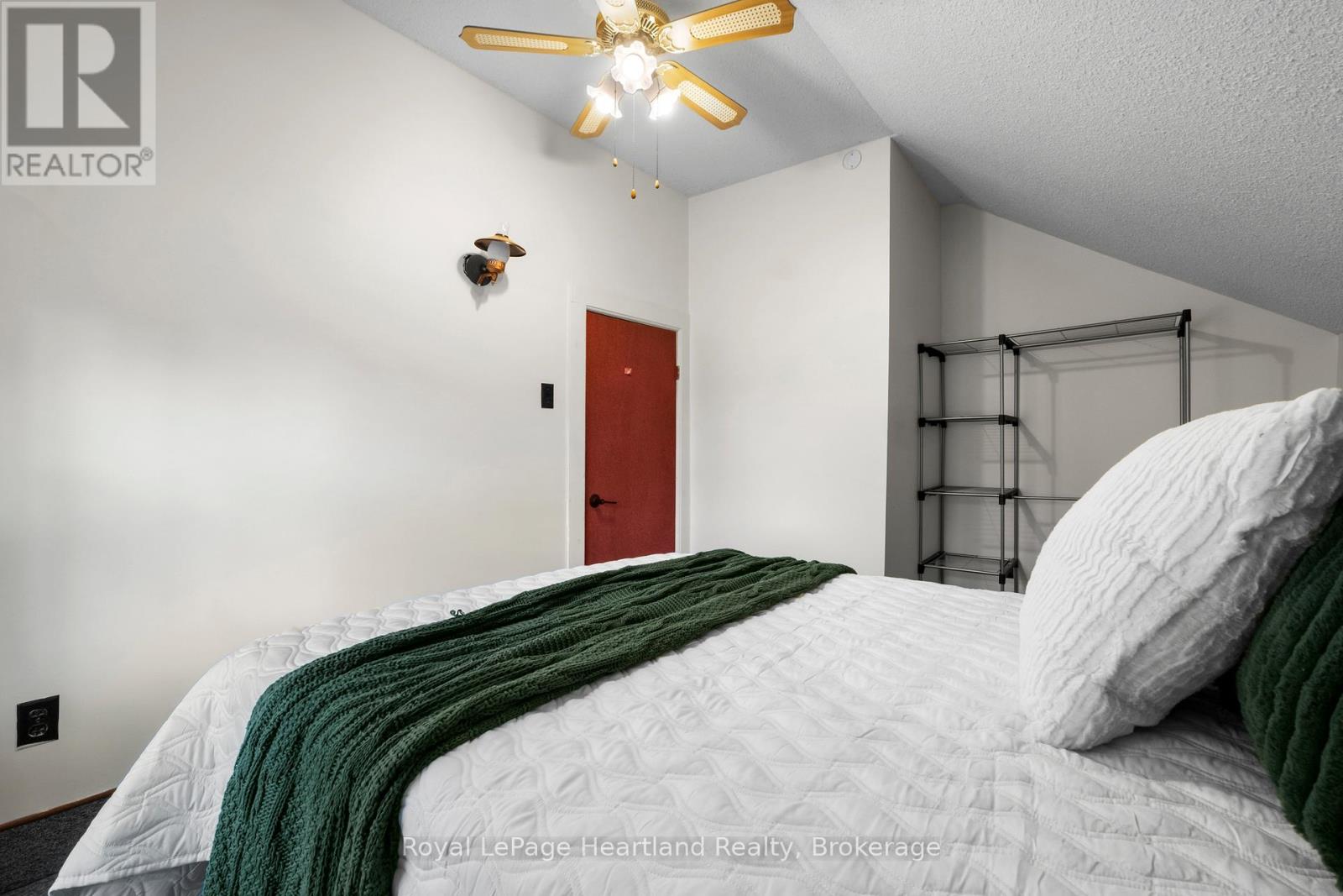 385 Mill Street, North Huron, Ontario N0M 1H0 - Photo 34 - X12513772