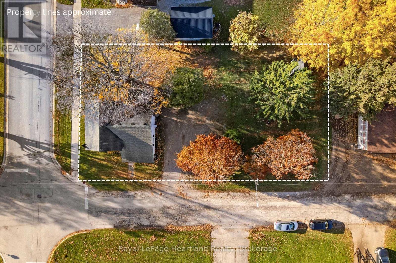 385 Mill Street, North Huron, Ontario N0M 1H0 - Photo 41 - X12513772