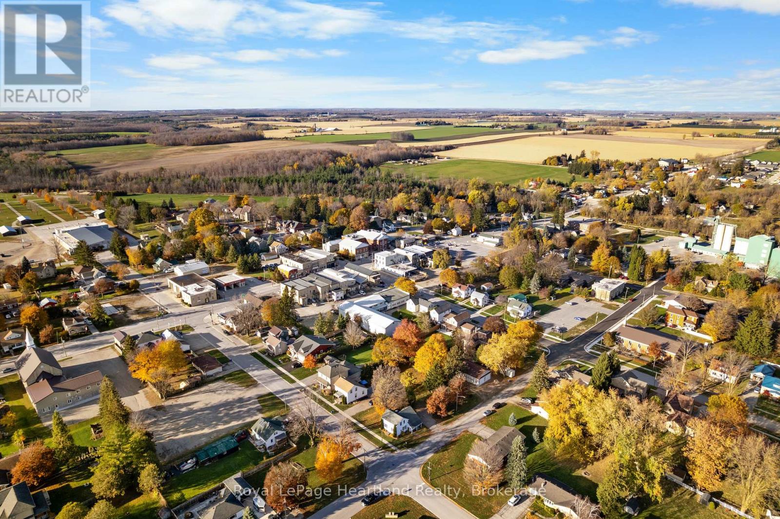 385 Mill Street, North Huron, Ontario N0M 1H0 - Photo 42 - X12513772