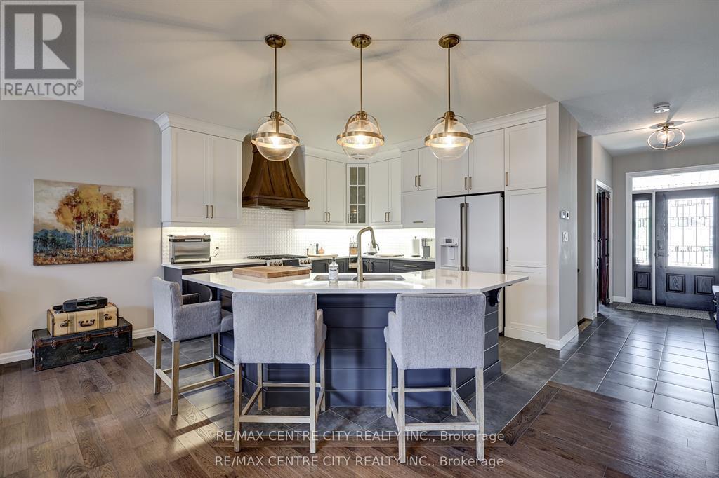 41 Honey Bend, St. Thomas, Ontario N5P 3S6 - Photo 10 - X12513576