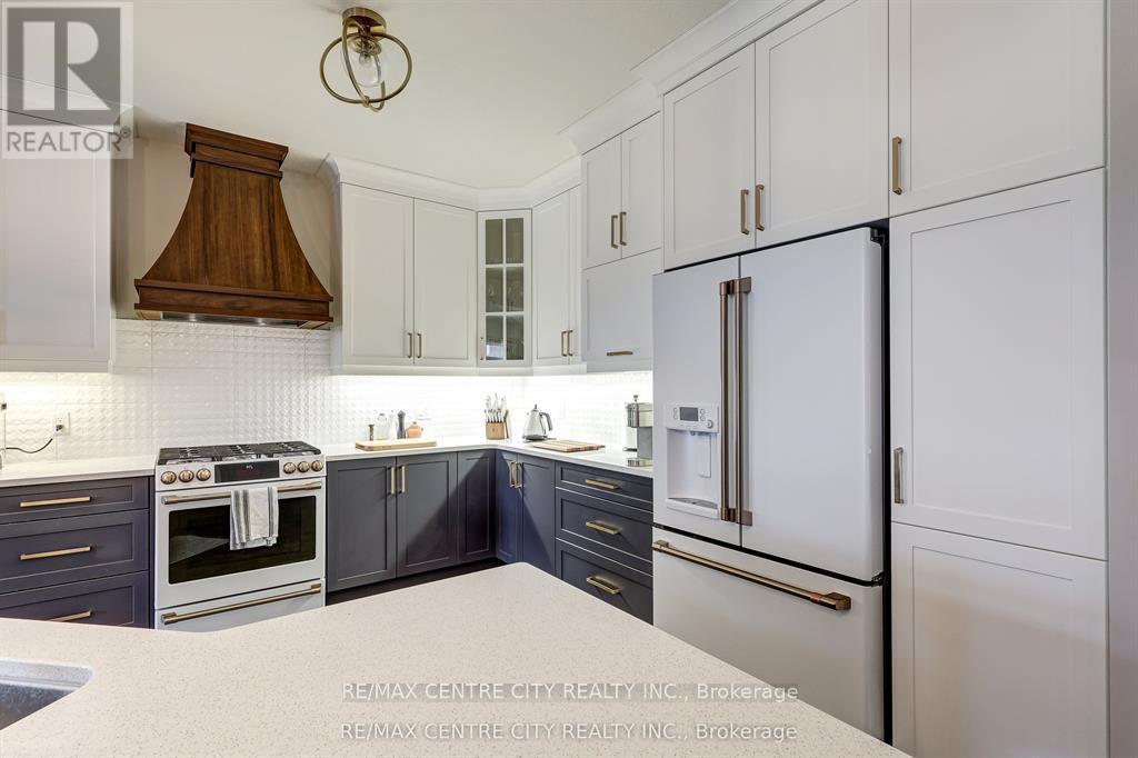 41 Honey Bend, St. Thomas, Ontario N5P 3S6 - Photo 12 - X12513576