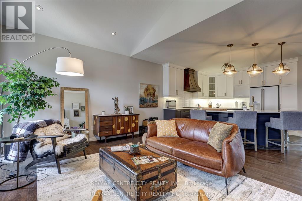 41 Honey Bend, St. Thomas, Ontario N5P 3S6 - Photo 22 - X12513576