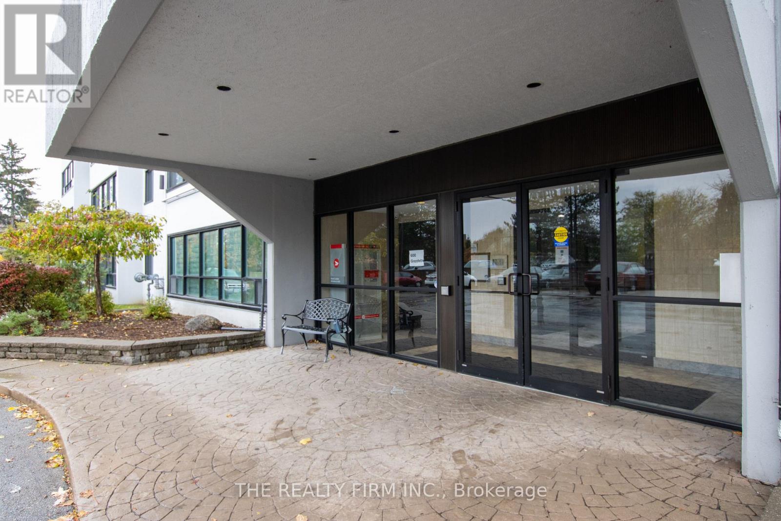 904 - 600 Grenfell Drive, London North, Ontario N5X 2R8 - Photo 3 - X12513656