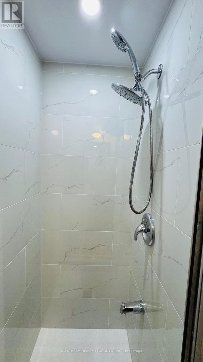 435 Cummer Avenue, Toronto, Ontario  M2M 2G3 - Photo 6 - C12513492