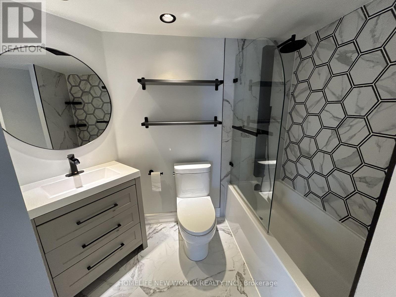 1109 - 8 York Street, Toronto, Ontario M5J 2Y2 - Photo 11 - C12513508