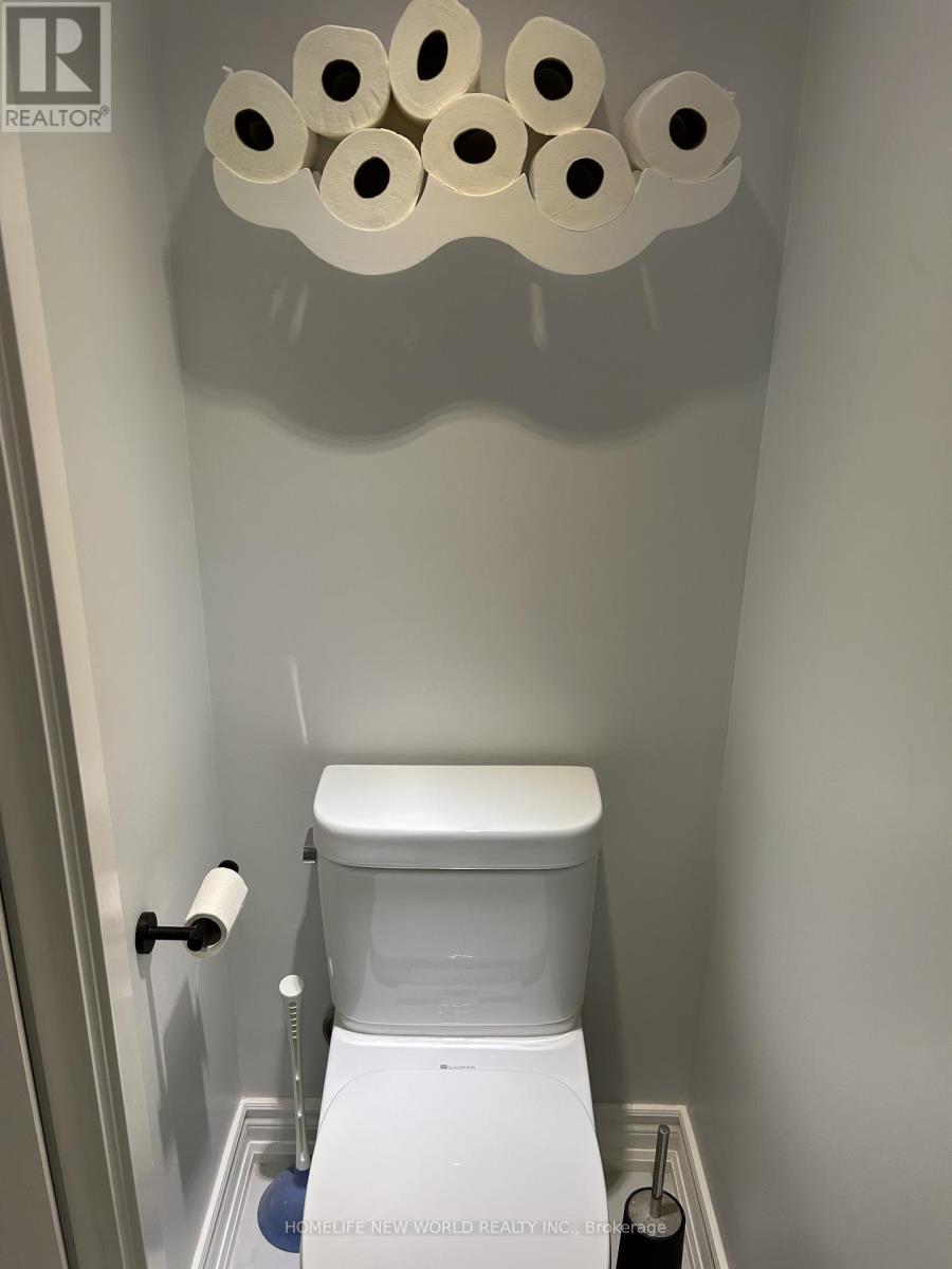 1109 - 8 York Street, Toronto, Ontario M5J 2Y2 - Photo 13 - C12513508