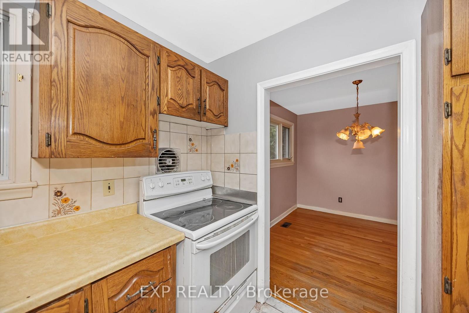 2393 Sheldon Avenue, Ottawa, Ontario  K2C 1K4 - Photo 16 - X12513570