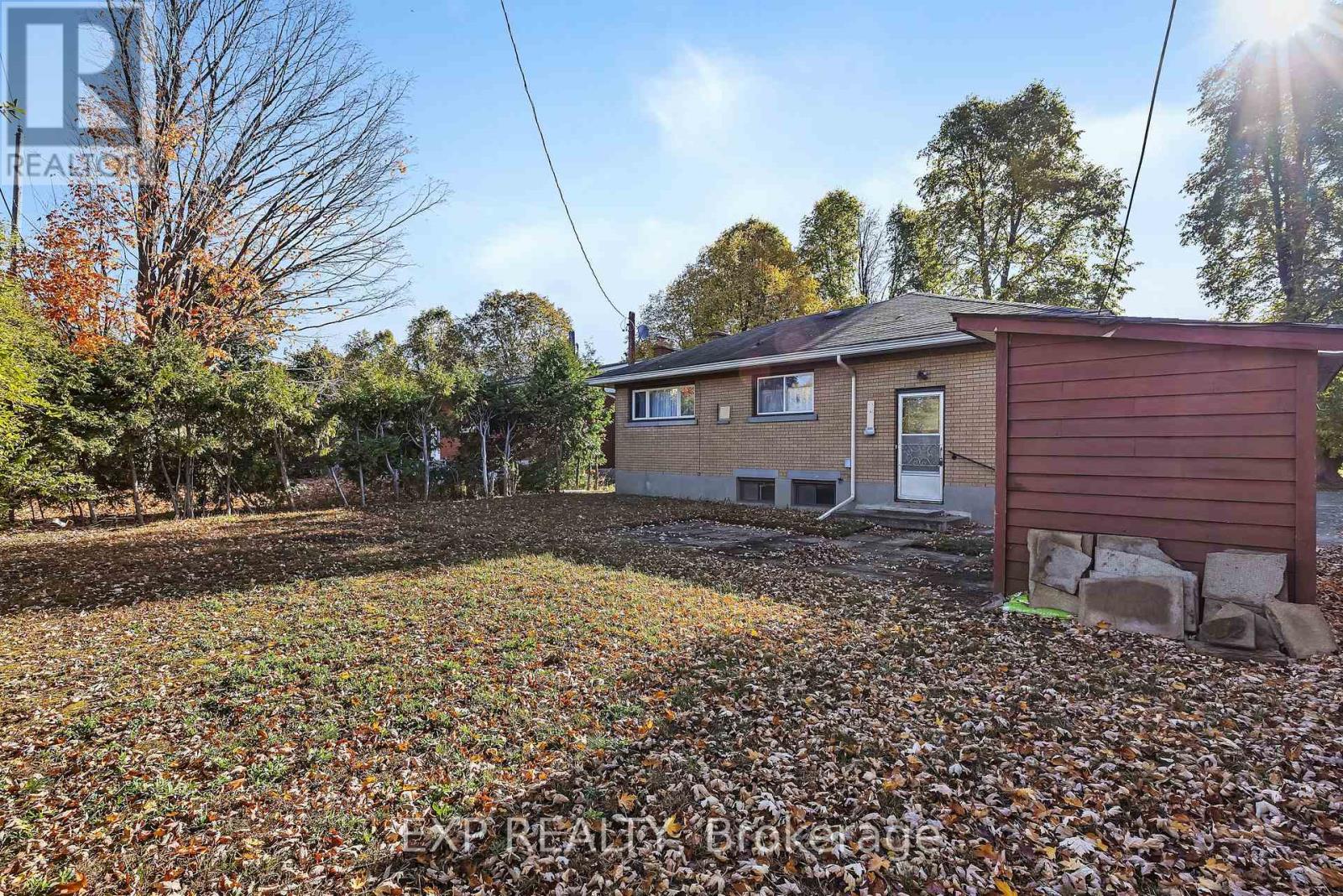 2393 Sheldon Avenue, Ottawa, Ontario  K2C 1K4 - Photo 37 - X12513570