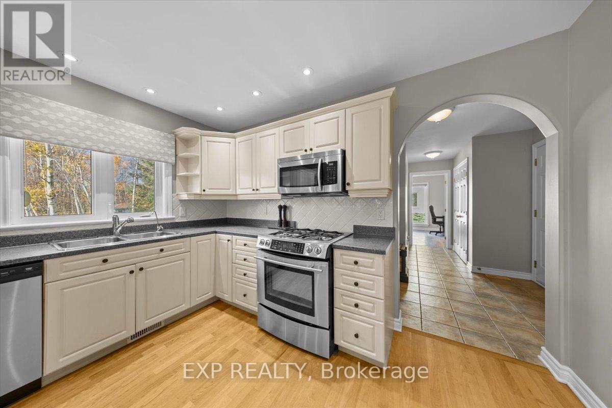 1346 Fox Valley Road, Ottawa, Ontario K4P 1P9 - Photo 17 - X12513682