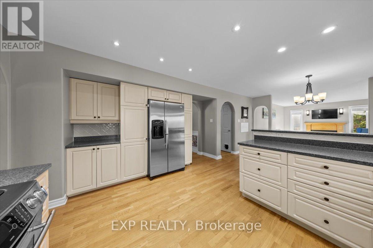 1346 Fox Valley Road, Ottawa, Ontario K4P 1P9 - Photo 19 - X12513682