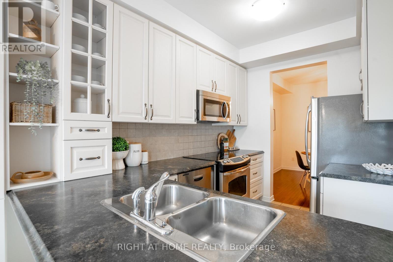 540 Barrick Hill Road, Ottawa, Ontario  K2M 0B4 - Photo 13 - X12513708