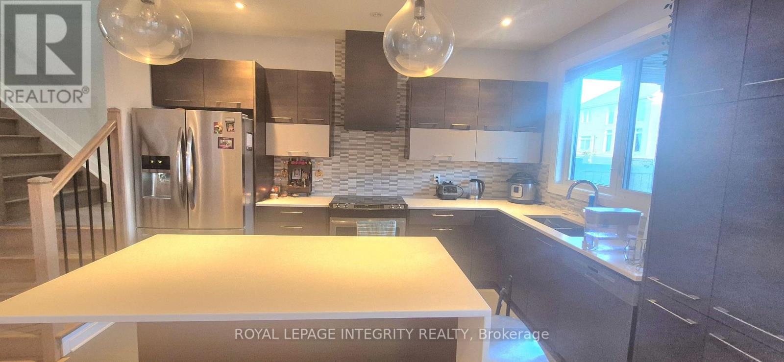 341 Haliburton Heights, Ottawa, Ontario  K2V 0G2 - Photo 8 - X12513722