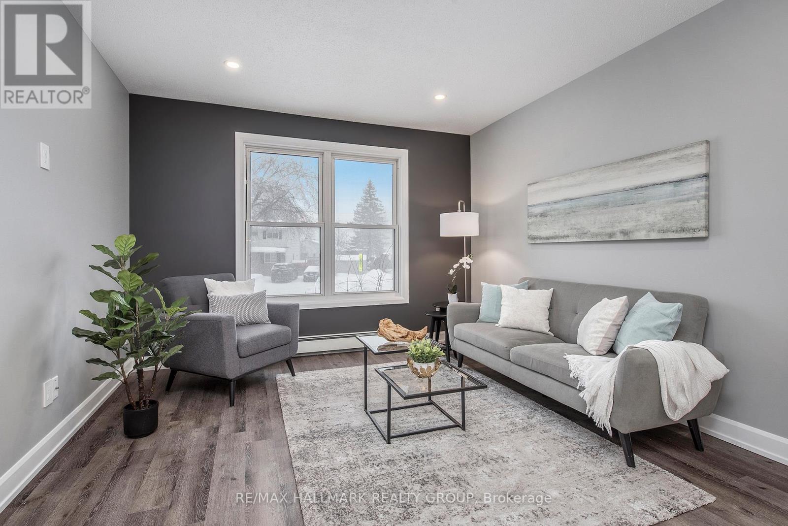 242 Castlefrank Road, Ottawa, Ontario  K2L 1T5 - Photo 4 - X12513778