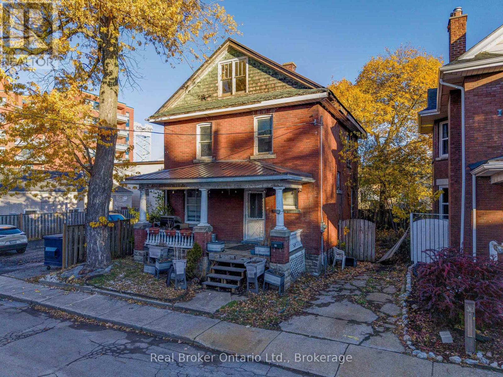 20 Avenue Place, Welland, Ontario  L3B 4B1 - Photo 1 - X12513660