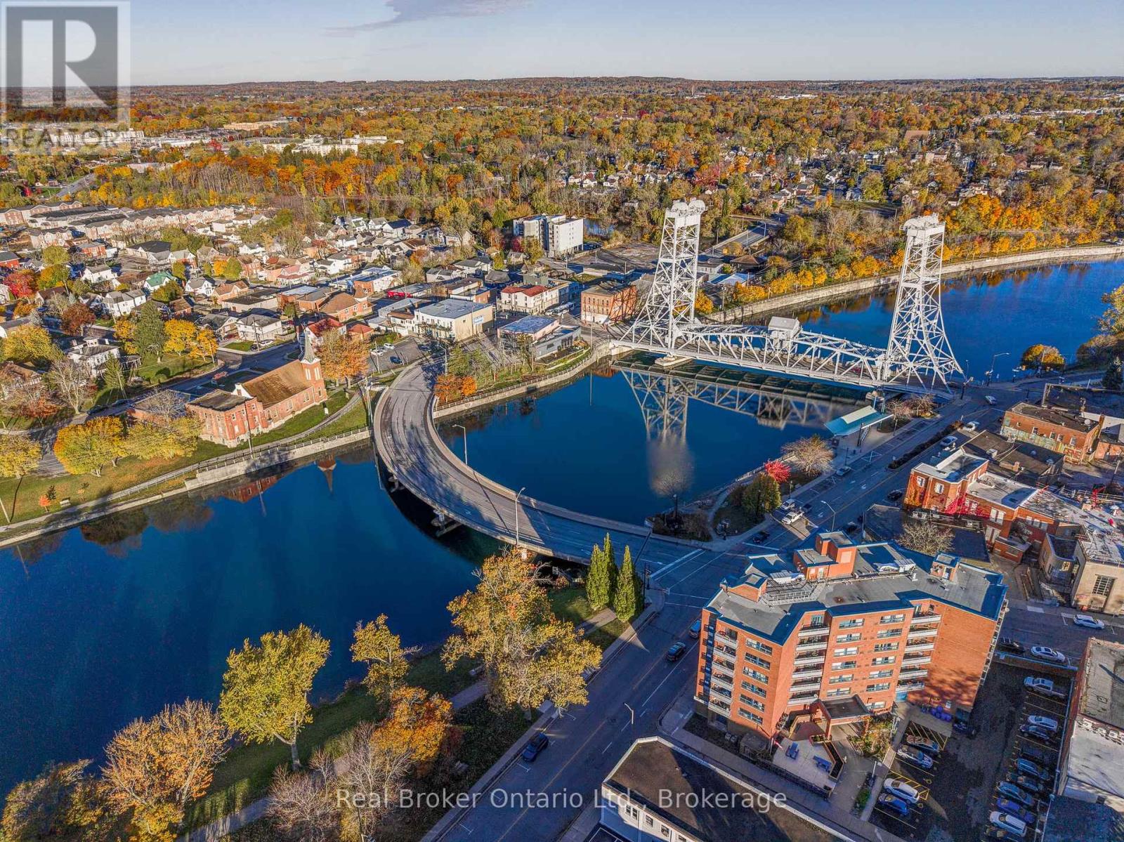 20 Avenue Place, Welland, Ontario  L3B 4B1 - Photo 5 - X12513660