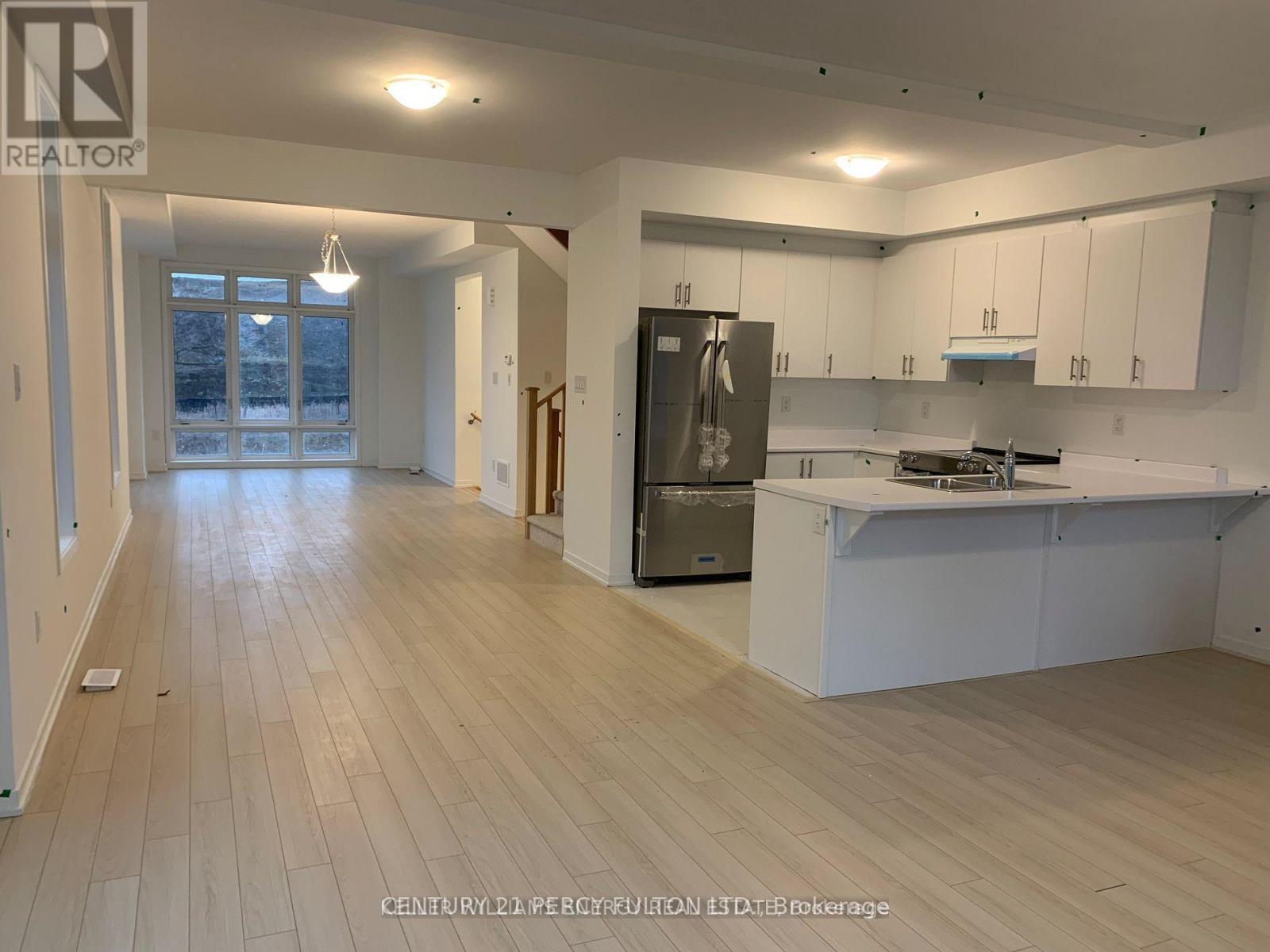 741 Conlin Rd E Road, Oshawa, Ontario  L1K 0Y7 - Photo 3 - E12513460