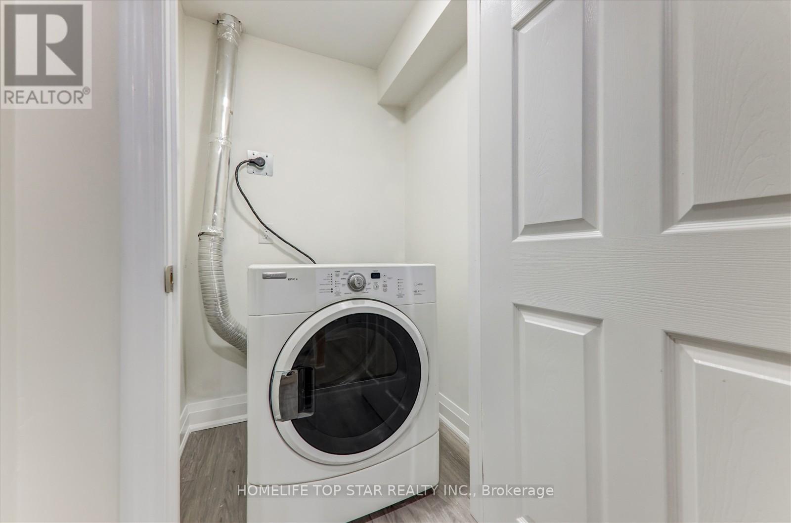 28 Willowbrook Drive, Whitby, Ontario  L1R 1S7 - Photo 11 - E12513464