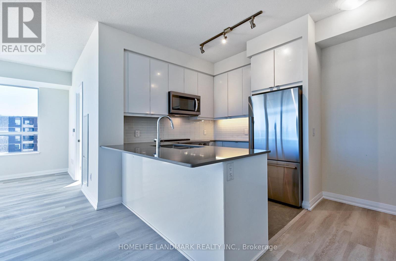 1322 - 3270 Sheppard Avenue E, Toronto, Ontario  M1T 3K3 - Photo 4 - E12513522