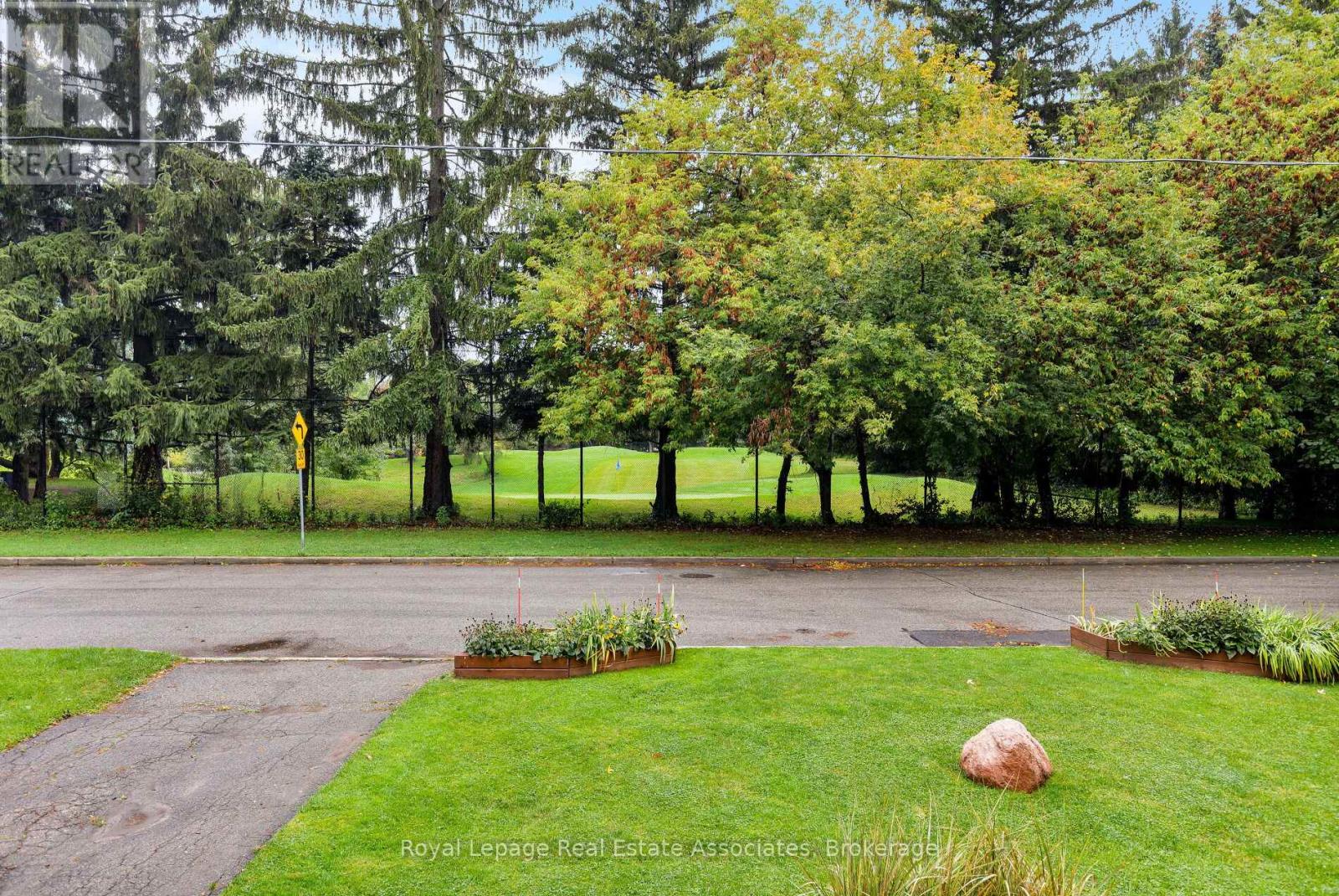 7 Maybourne Avenue, Toronto, Ontario  M1L 2V6 - Photo 5 - E12513534