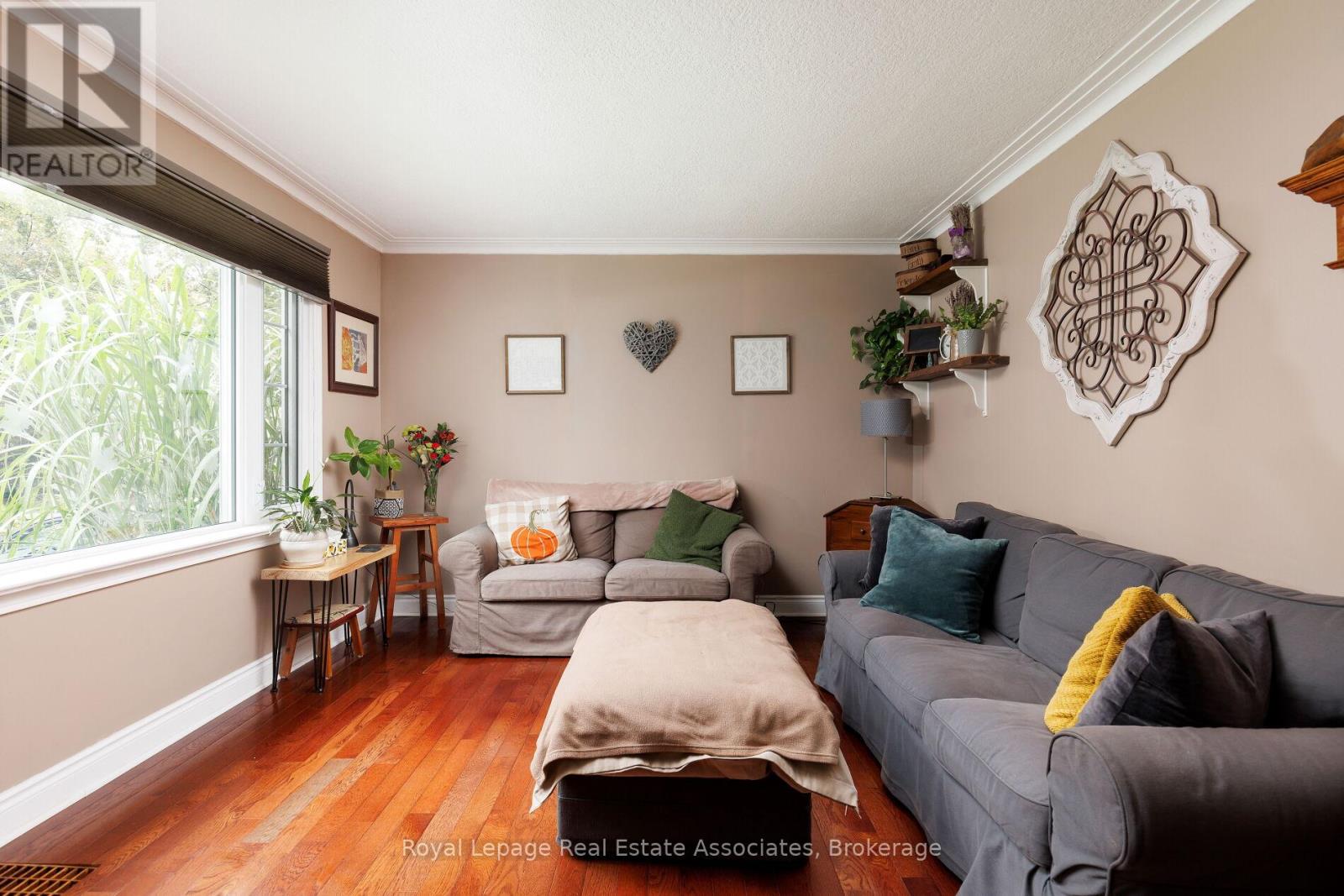 7 Maybourne Avenue, Toronto, Ontario  M1L 2V6 - Photo 8 - E12513534