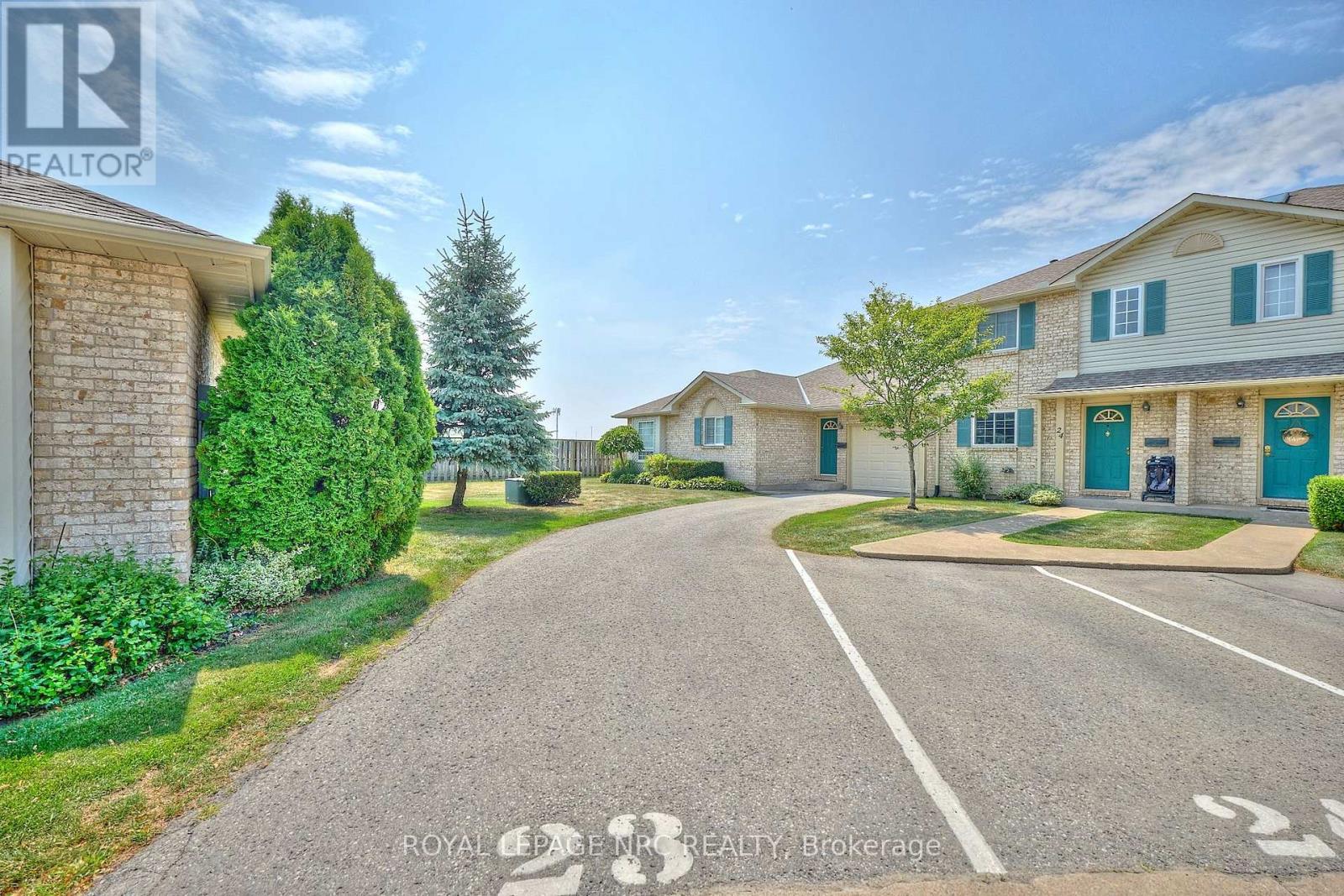 23 - 7470 Monastery Drive, Niagara Falls, Ontario  L2H 3B3 - Photo 2 - X12513608
