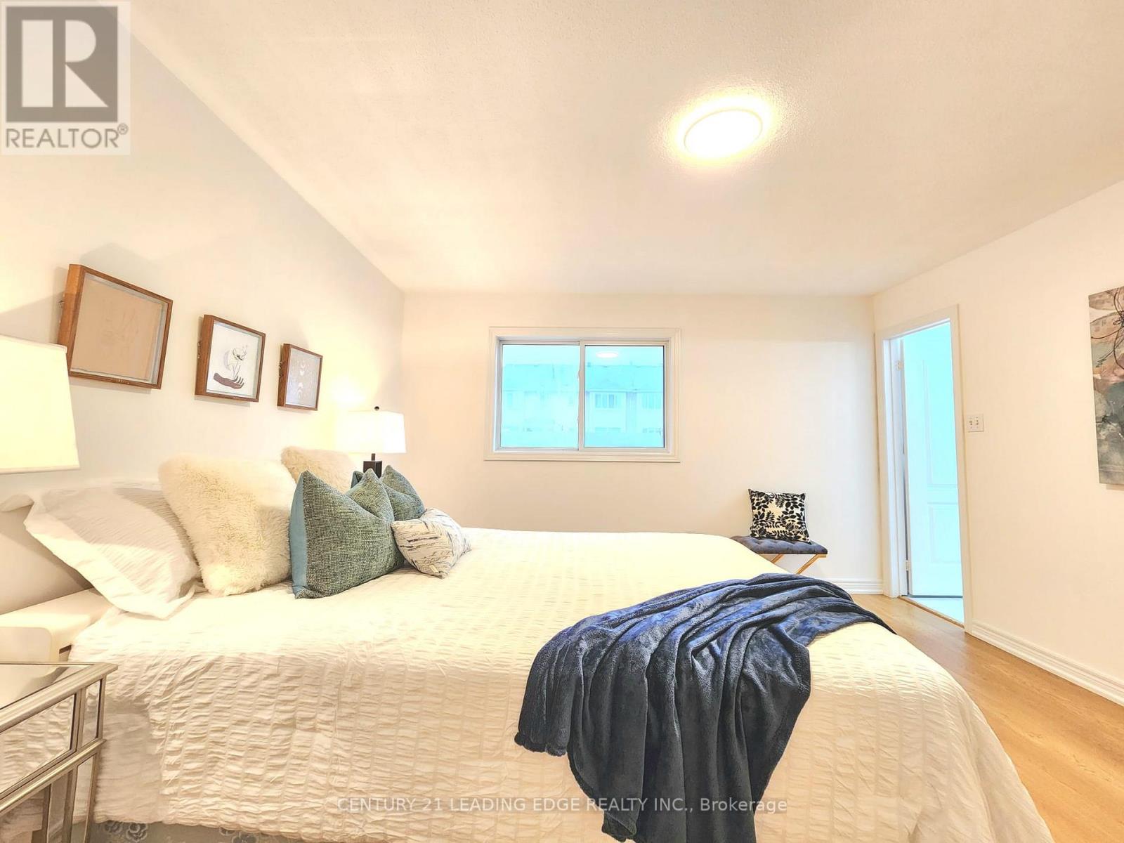 63 Peninsula Crescent, Richmond Hill, Ontario  L4S 1V1 - Photo 23 - N12513494