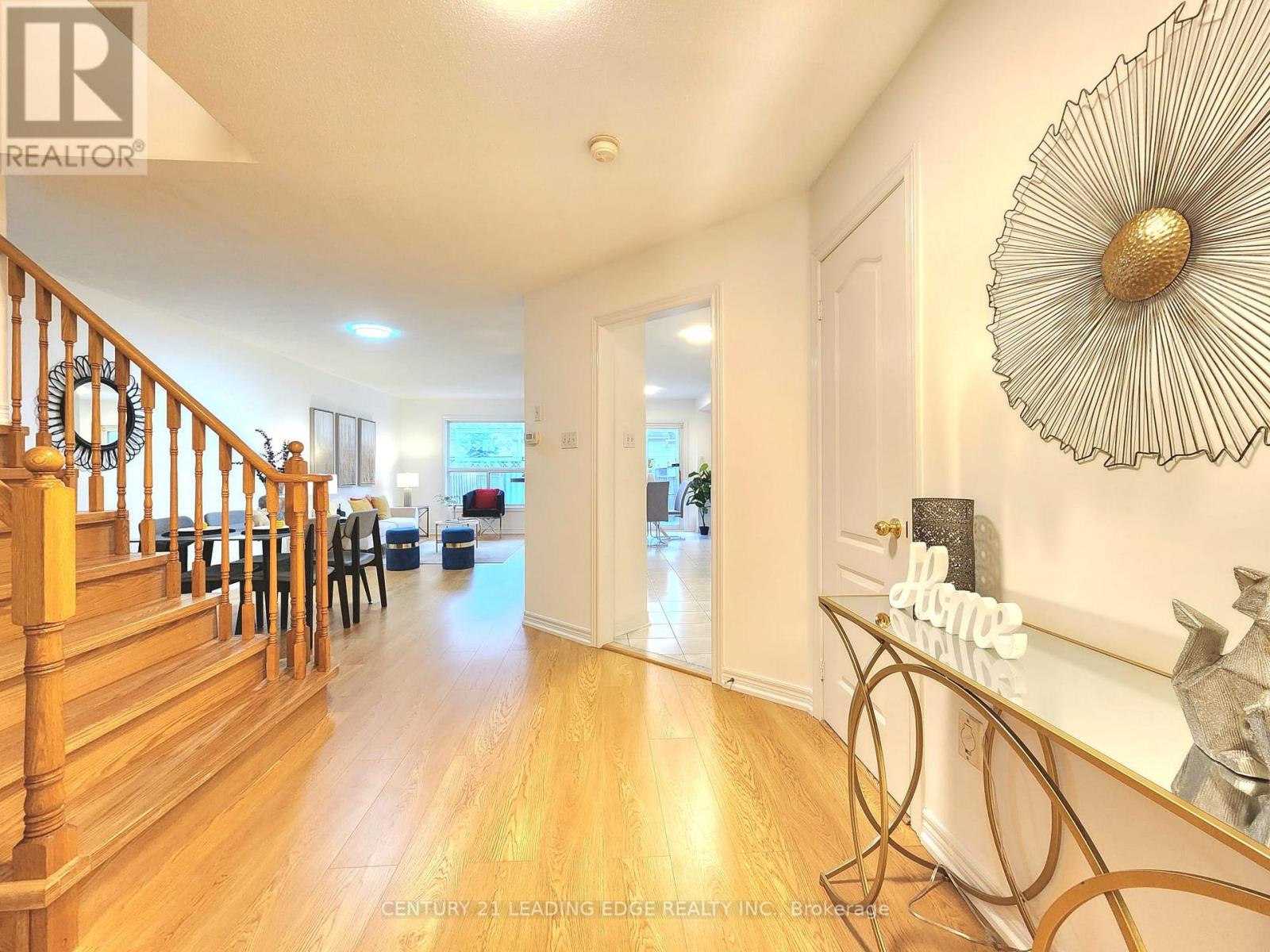 63 Peninsula Crescent, Richmond Hill, Ontario  L4S 1V1 - Photo 4 - N12513494