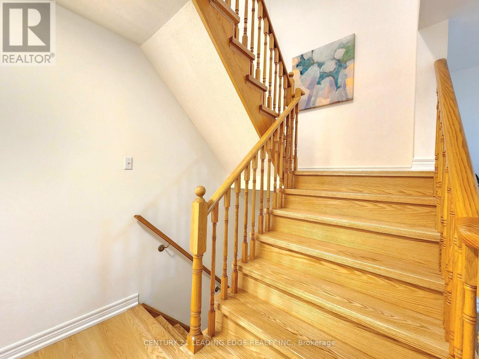 63 Peninsula Crescent, Richmond Hill, Ontario  L4S 1V1 - Photo 5 - N12513494