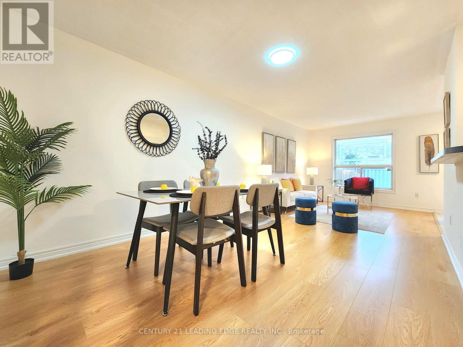 63 Peninsula Crescent, Richmond Hill, Ontario  L4S 1V1 - Photo 8 - N12513494