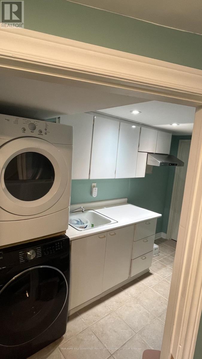 168 Sail Crescent, Vaughan, Ontario  L6A 2Z2 - Photo 5 - N12513548