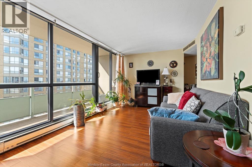 111 Riverside Drive East Unit# 1007, Windsor, Ontario  N9A 2S6 - Photo 10 - 25028132