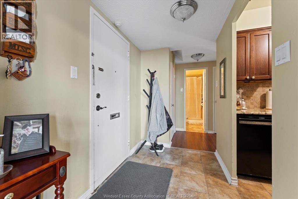 111 Riverside Drive East Unit# 1007, Windsor, Ontario  N9A 2S6 - Photo 4 - 25028132