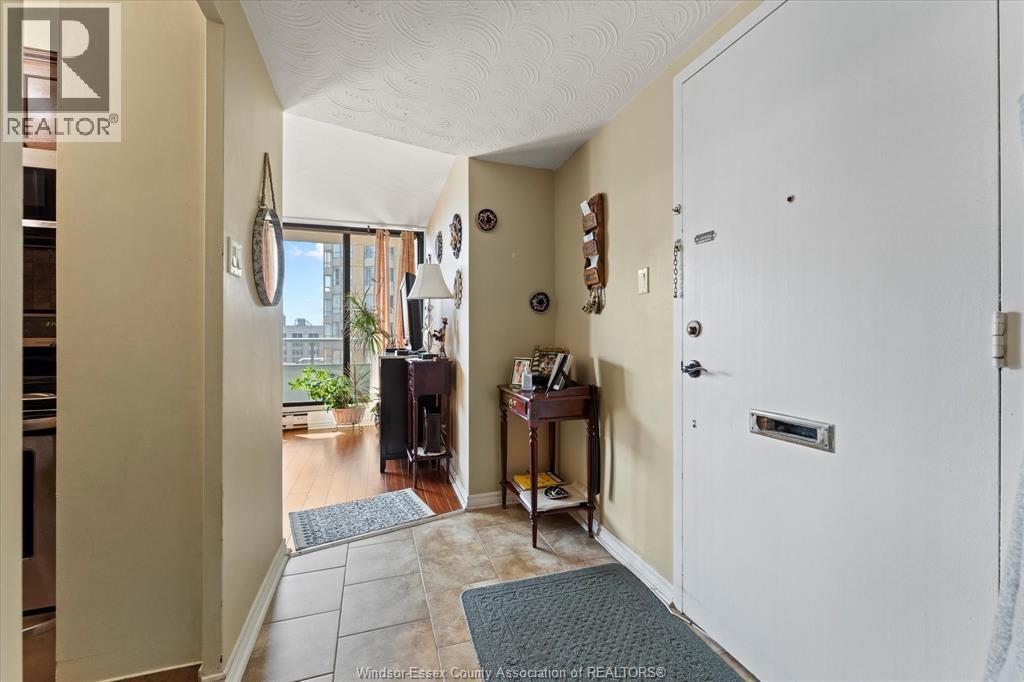 111 Riverside Drive East Unit# 1007, Windsor, Ontario  N9A 2S6 - Photo 5 - 25028132
