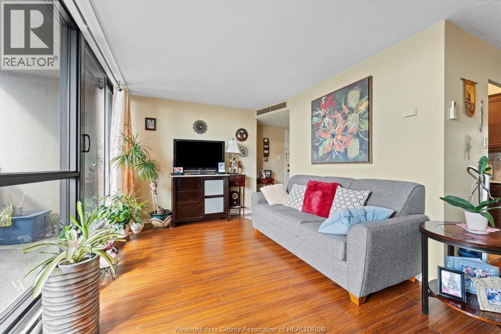 111 Riverside Drive East Unit# 1007, Windsor, Ontario  N9A 2S6 - Photo 8 - 25028132
