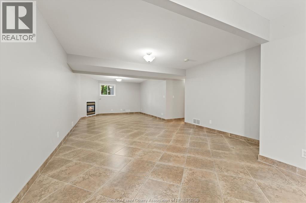 253 Fields Avenue, Lasalle, Ontario N9J 3S3 - Photo 24 - 25028137