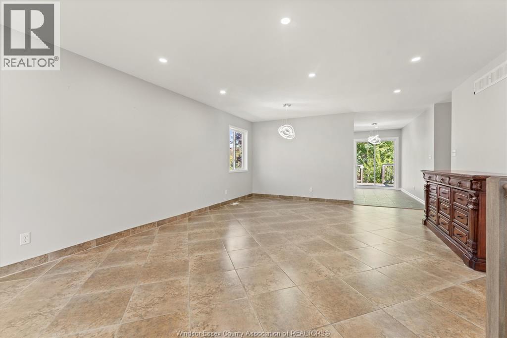 253 Fields Avenue, Lasalle, Ontario N9J 3S3 - Photo 13 - 25028137