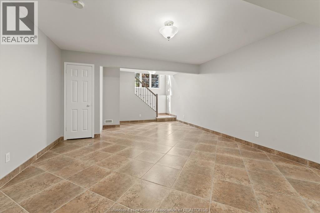 253 Fields Avenue, Lasalle, Ontario N9J 3S3 - Photo 26 - 25028137