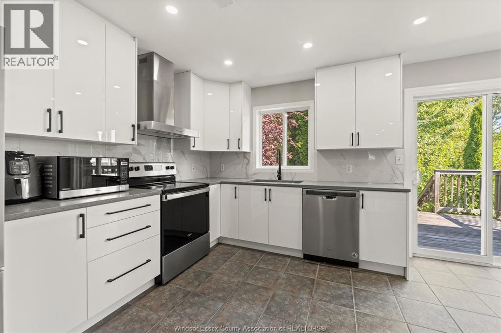 253 Fields Avenue, Lasalle, Ontario N9J 3S3 - Photo 12 - 25028137