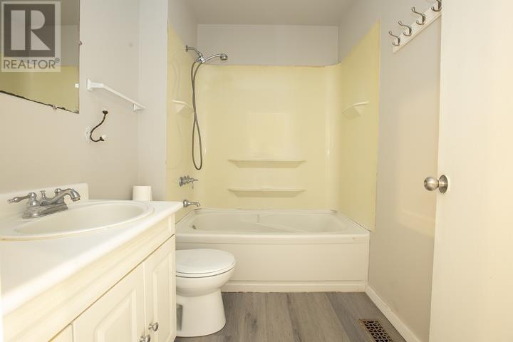 687 Lennox Ave, Sault Ste. Marie, Ontario P6C 3P9 - Photo 27 - SM253193