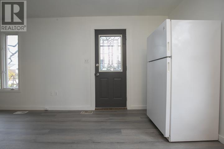 687 Lennox Ave, Sault Ste. Marie, Ontario P6C 3P9 - Photo 10 - SM253193