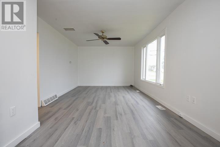687 Lennox Ave, Sault Ste. Marie, Ontario P6C 3P9 - Photo 12 - SM253193