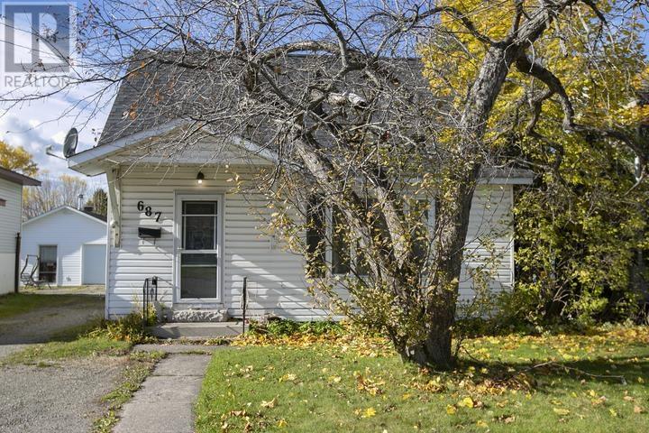 687 Lennox Ave, Sault Ste. Marie, Ontario P6C 3P9 - Photo 2 - SM253193